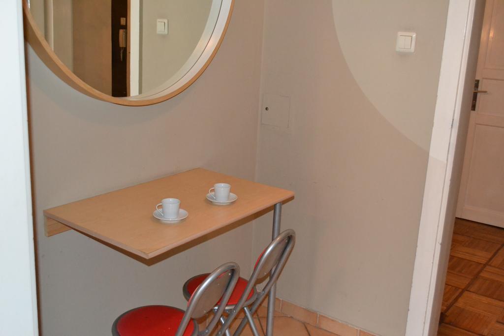 Goldfisch Apartment Hoher Markt Wien Rum bild