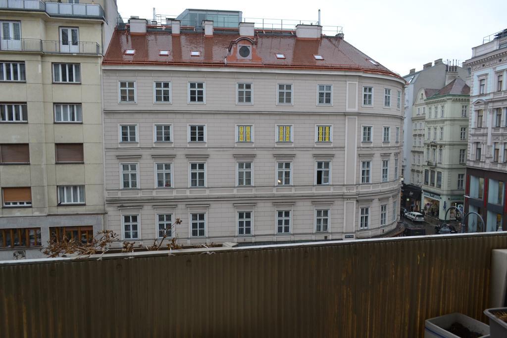 Goldfisch Apartment Hoher Markt Wien Exteriör bild